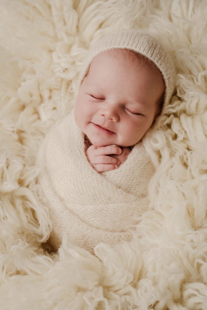 babyfotograf-neugeborenenfotografie-korneuburg-wien-familienfotograf-neugeborenenfotograf_newbornatelier