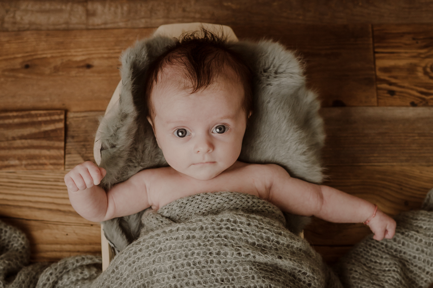 babyfotograf-neugeborenenfotografie-korneuburg-wien-familienfotograf-neugeborenenfotograf_newbornatelier